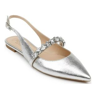 NWT Jewel Badgley Mischka Silver Studded Pointed Flats